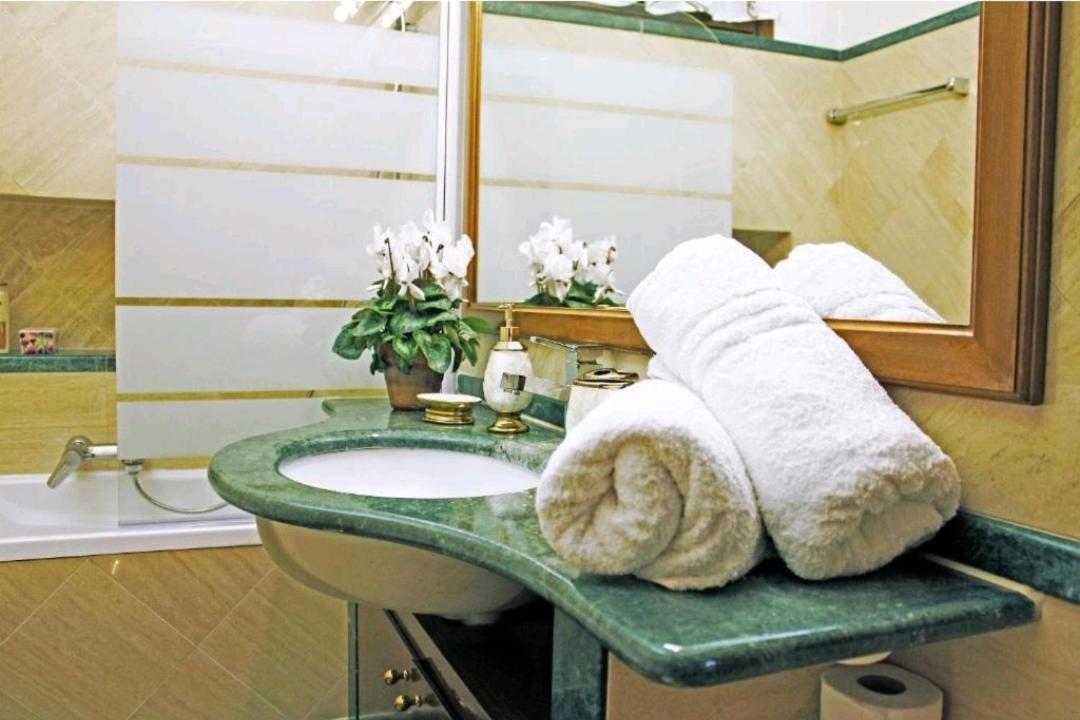 San Pietro Chic Apartment โรม ภายนอก รูปภาพ
